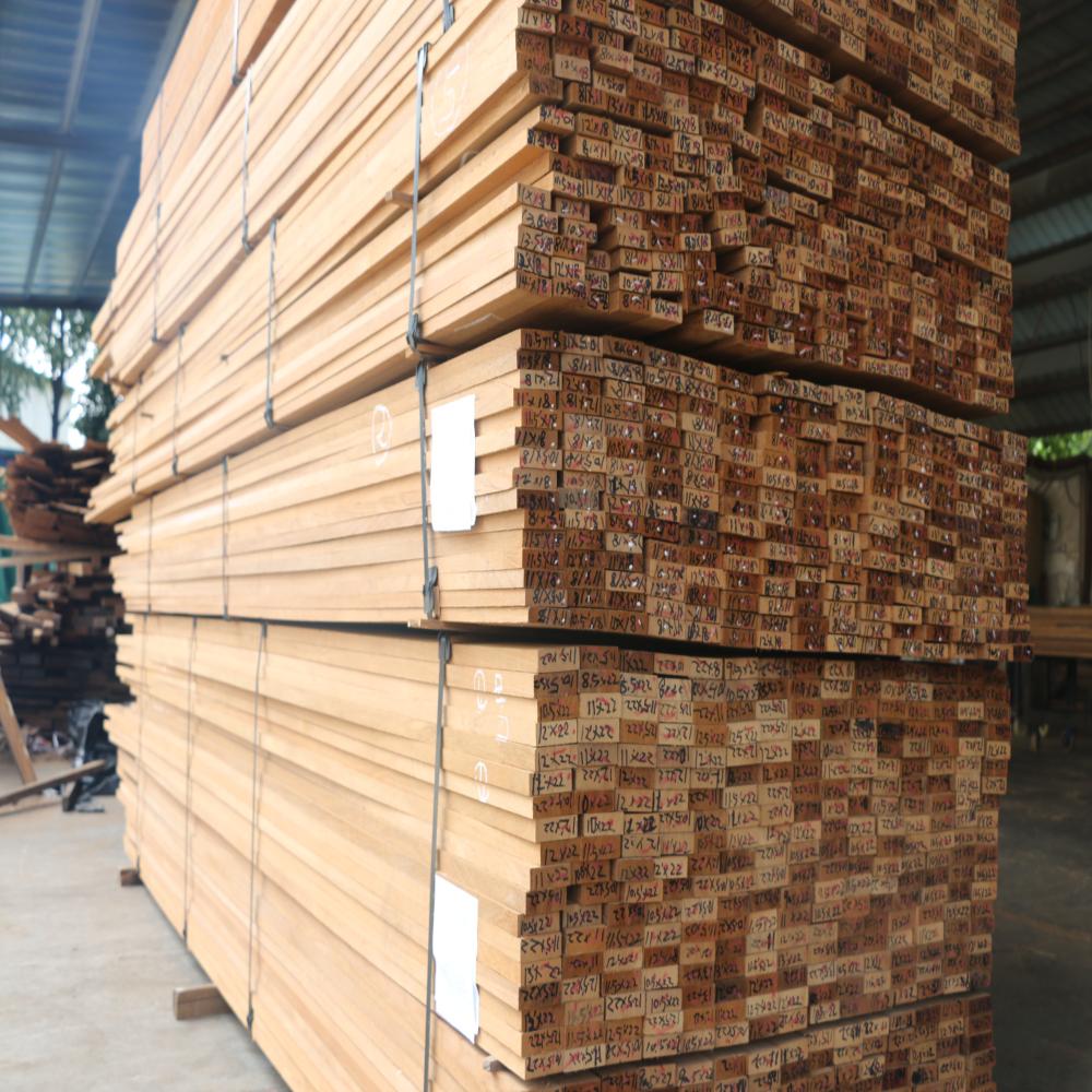 L&uuml;ks konforlu ve &ccedil;evre dostu tik yat g&uuml;vertesi